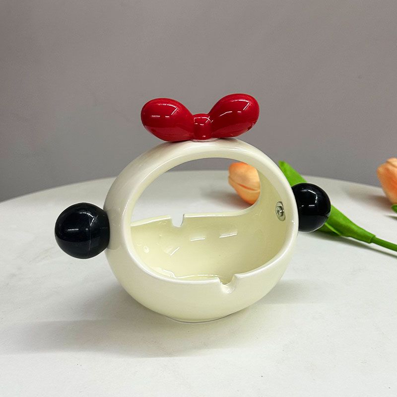 Cute Personalized Ceramic Ashtray, Creative Light Luxury Trendy Living Room Home Office Decor Gift (Splash-Proof)