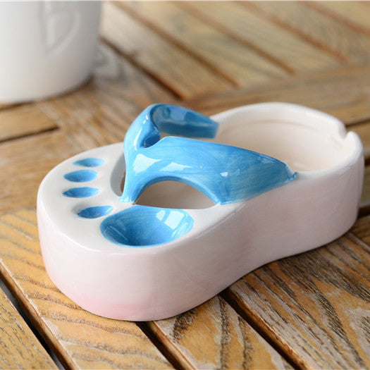 Creative Cute Cartoon Ceramic Ashtray, Ins Style Trendy Personalized Slipper Design, Home Gift for Boyfriend