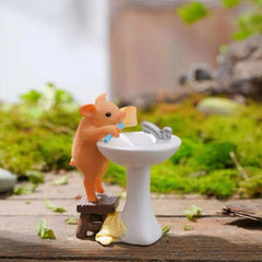 Creative Cute Brushing Teeth Pig Figurine, Cartoon Simulation Animal Model, Exquisite Small Gift for Birthday/Qixi Festival